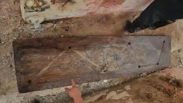 2008年,廣西發現巨型石棺,疑為建文帝之墓,至今依然成謎 2008年,廣西發現巨型石棺,疑為建文帝之墓,至今依然成謎