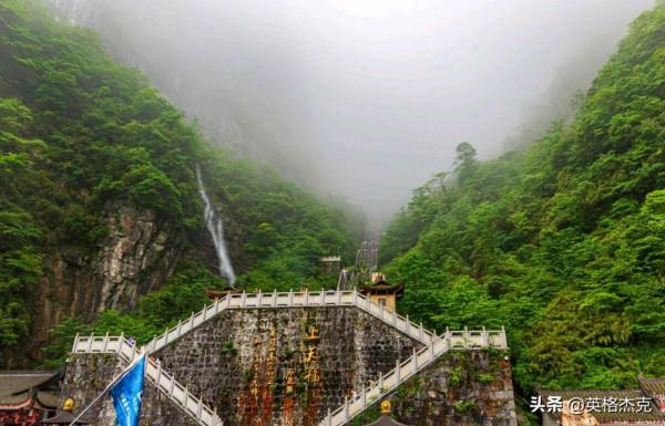 韓國遊客到湖南旅遊，看到“天門山”都要收費！直言看不明白