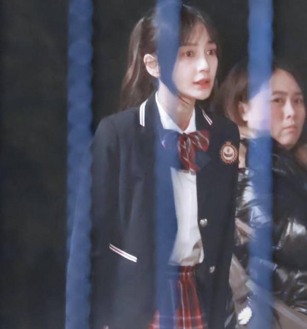 女星校服造型難駕馭？有人32歲仍像高中生，有人像媽偷穿女兒衣服