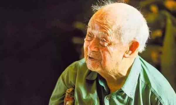 91歲老兵深藏功與名:曾一人消滅400敵軍,退伍後不求榮耀 91歲老兵深藏功與名:曾一人消滅400敵軍,退伍後不求榮耀