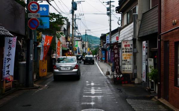 日本街頭的奇葩中文翻譯！中國人看完摸不著頭腦，也難住了日本人
