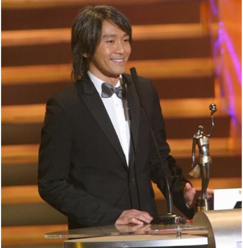 被向太炮轟，被向華強“封殺”，周星馳是被冤枉，還是積怨多年？