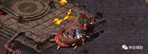 傳奇手遊「火龍對決」首測：戰神套起步，赤血魔劍，地徹釘