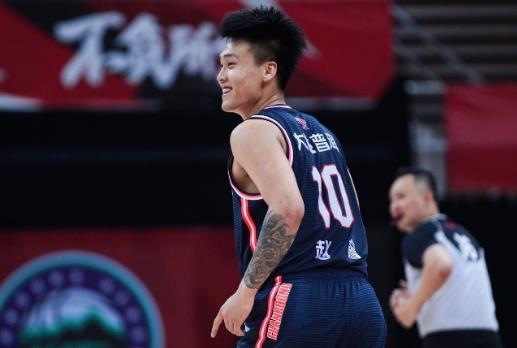 廣東好訊息！王牌控衛已經恢復訓練，雙外援擇日迴歸欲雙殺上海