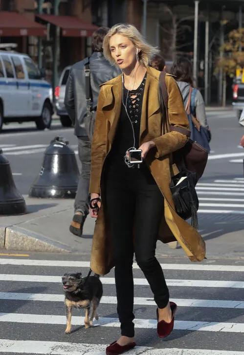 法國女人的秋冬穿搭真美!她們的這些單品其實你都有,照穿你也美 法國女人的秋冬穿搭真美!她們的這些單品其實你都有,照穿你也美