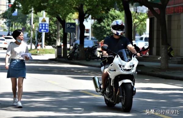 試駕街皇，除了情懷，CB1300還有啥？