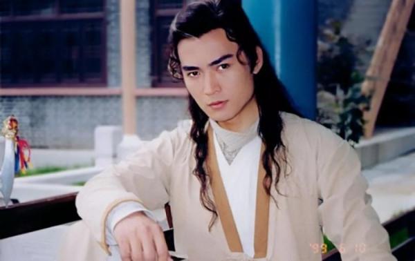 8位因愛國定居內地的臺灣藝人：方芳兒女也想來，周華健成北京人