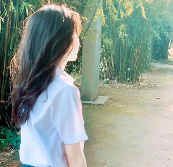 背景圖&bsol;動漫女生頭像