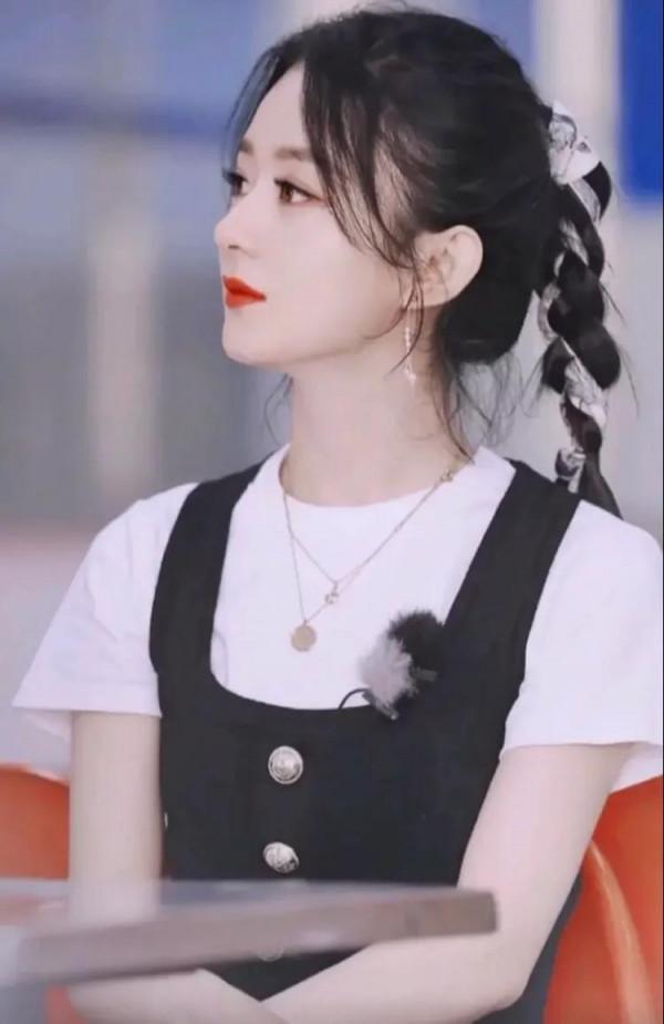 趙麗穎果然是天生麗質，美的無可挑剔