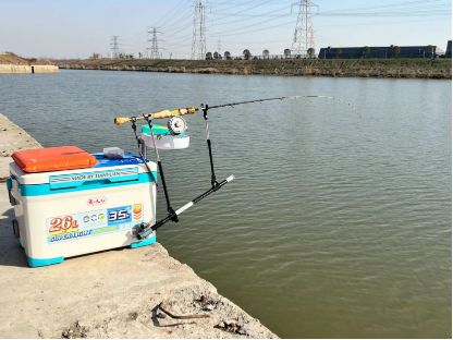 動手DIY橋筏新支架，完美適配釣箱，非常適合高臺釣位