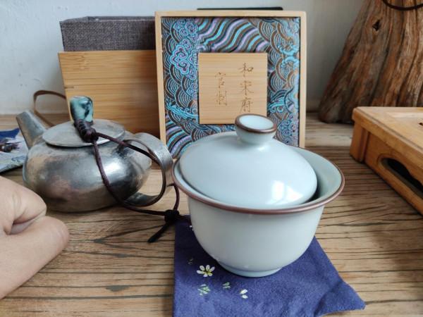 和宋府官制-汝窯蓋碗,憑什麼賣那麼貴?開箱測評 和宋府官制-汝窯蓋碗,憑什麼賣那麼貴?開箱測評