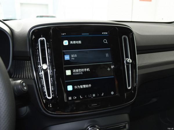 25.70萬起,沃爾沃XC40純電版新車型上市,比四驅版更值得買嗎? 25.70萬起,沃爾沃XC40純電版新車型上市,比四驅版更值得買嗎?