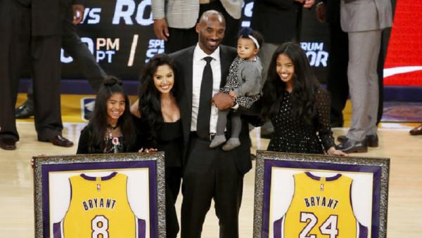 一年多了，為什麼我們仍在緬懷科比？