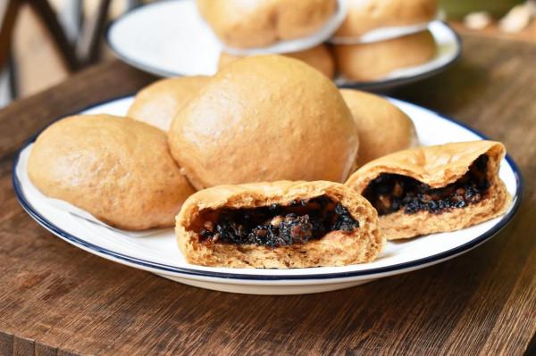 這包子餡料又香又營養,一次性發酵暄軟又省時,比紅糖饅頭還好吃 這包子餡料又香又營養,一次性發酵暄軟又省時,比紅糖饅頭還好吃