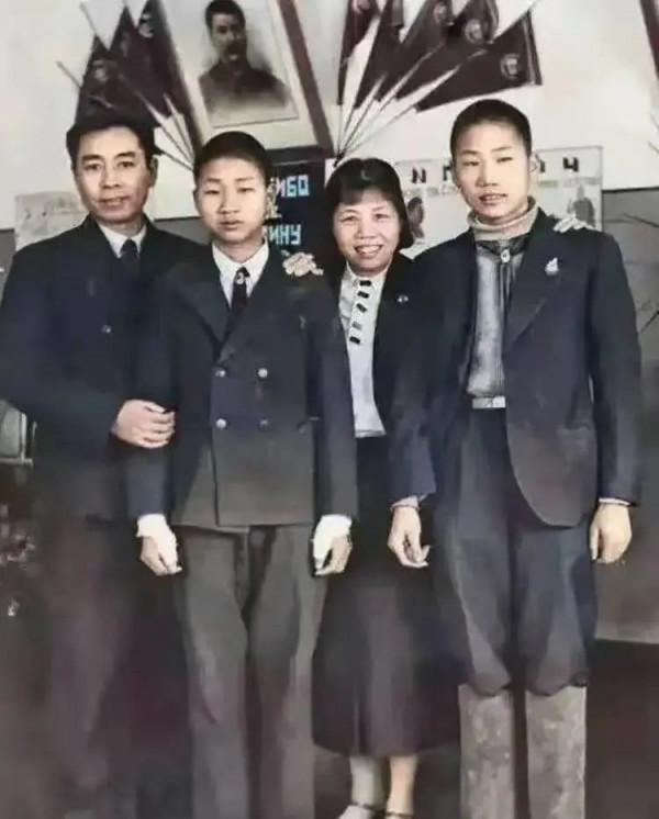 毛岸青逝世後,安葬於楊開慧身邊,邵華回憶:岸青晚年很想念媽媽 毛岸青逝世後,安葬於楊開慧身邊,邵華回憶:岸青晚年很想念媽媽