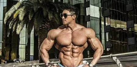 韓國健美肌肉男，搓衣板腹肌，你羨慕嗎？