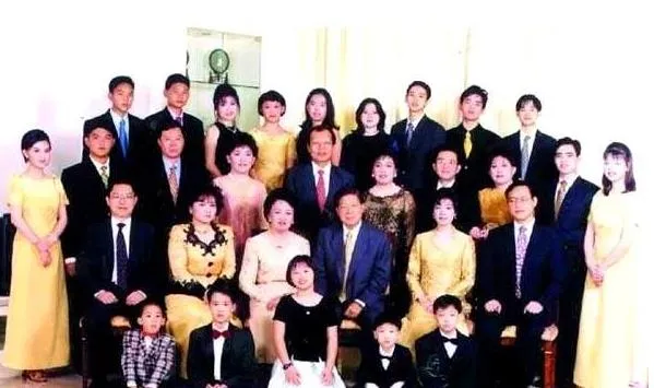 19.5+14億美元!祖籍晉江的姐夫與小姨子在菲律賓身家漲幅最高 19.5+14億美元!祖籍晉江的姐夫與小姨子在菲律賓身家漲幅最高