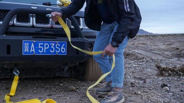 坦克300環青海Day2:體驗水天一線的“雙湖”,小柴旦救援BJ40! 坦克300環青海Day2:體驗水天一線的“雙湖”,小柴旦救援BJ40!