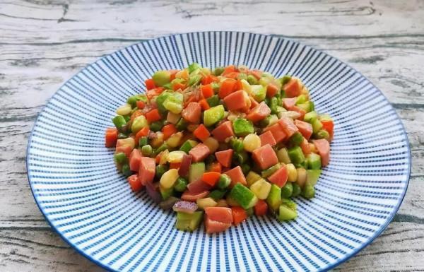 火腿腸的7種家常做法，不要總是生吃了