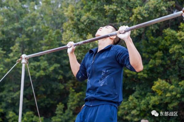 載譽凱旋,小島沸騰了 載譽凱旋,小島沸騰了