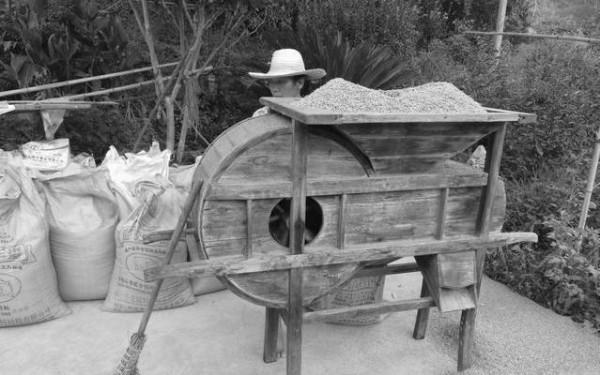 農村漸漸消失的10件老農具，曾是六七十年代人的記憶，你認識幾種