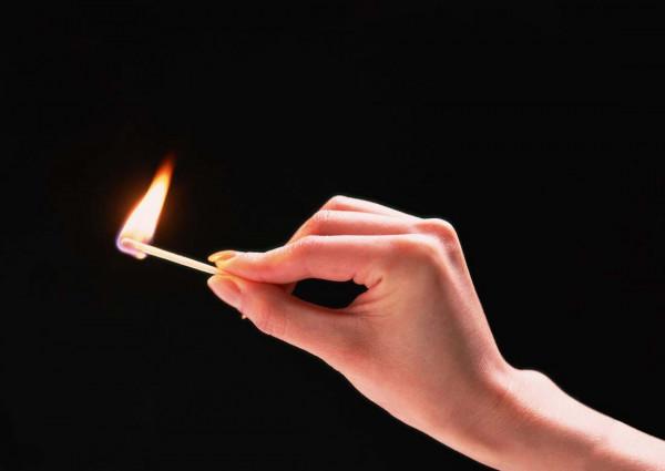 印度一女性睡覺時被毒蛇咬傷,送醫後死亡,毒蛇:這不能怪我 印度一女性睡覺時被毒蛇咬傷,送醫後死亡,毒蛇:這不能怪我