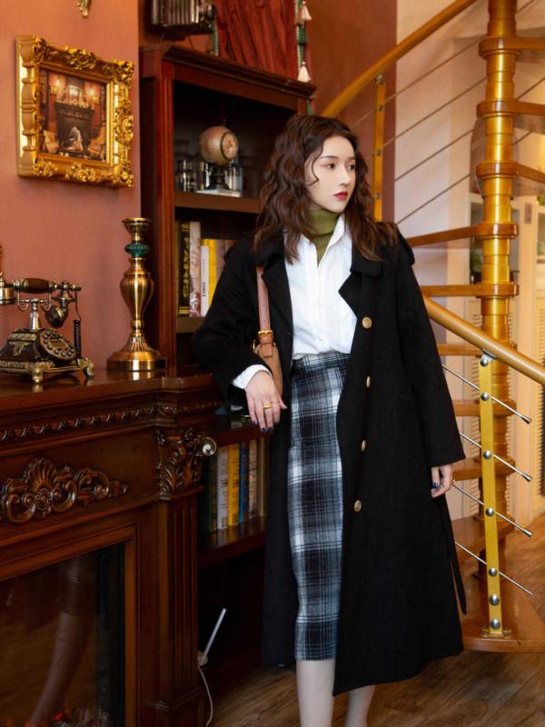 今年秋天有種火叫“呢子裙”,搭配針織毛衣優雅大方,氣質又高階 今年秋天有種火叫“呢子裙”,搭配針織毛衣優雅大方,氣質又高階