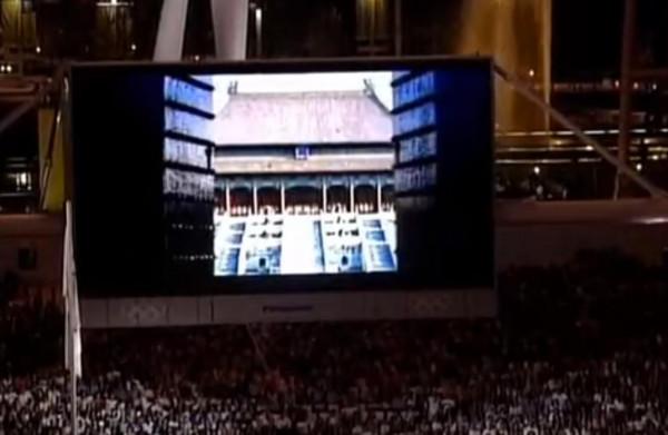 2004年雅典奧運會閉幕式結束後,張藝謀被罵得很慘 2004年雅典奧運會閉幕式結束後,張藝謀被罵得很慘