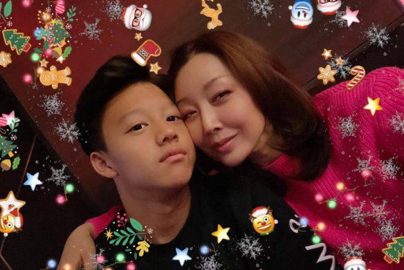 《祝你平安》孫悅:22歲成名,7登春晚,因愛嫁二婚老公甘當後媽 《祝你平安》孫悅:22歲成名,7登春晚,因愛嫁二婚老公甘當後媽