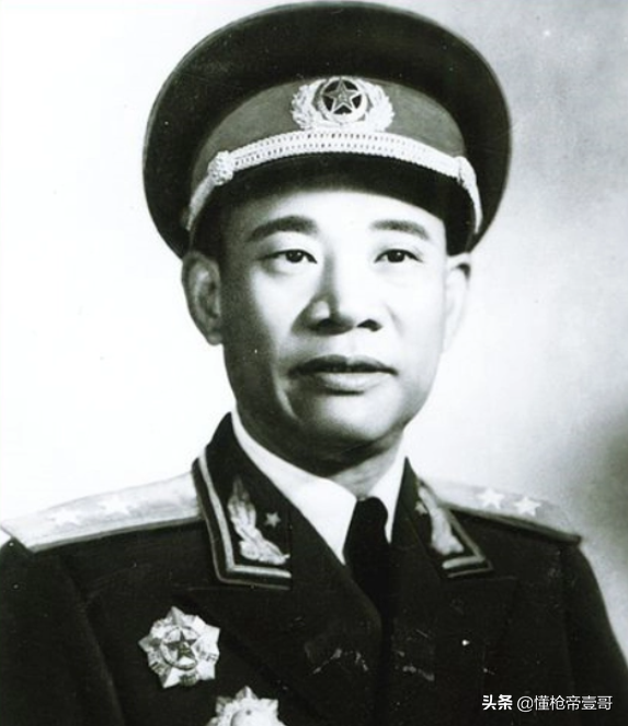 山東現96歲雙槍老人：中國嚴格禁槍，他憑什麼能持槍？｜輕武專欄