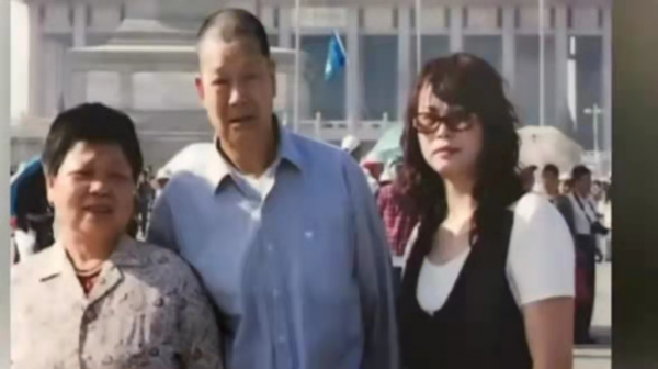 錢家四個女兒,大年初二回孃家要與75歲父母斷絕關係 錢家四個女兒,大年初二回孃家要與75歲父母斷絕關係