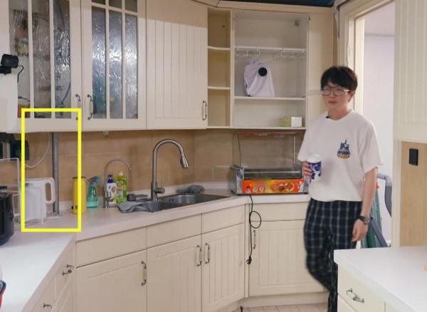 毛不易李雪琴入住北京新家,慢生活剛開始,就把精裝房的坑全踩了 毛不易李雪琴入住北京新家,慢生活剛開始,就把精裝房的坑全踩了