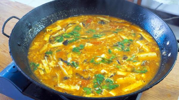 冬天，推薦多吃“2白2綠1黑”，營養又滋潤，增強體力還美味