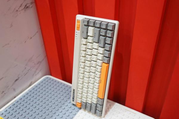 你心中的復古鍵盤是什麼樣的?杜伽三模無線機械鍵盤體驗 你心中的復古鍵盤是什麼樣的?杜伽三模無線機械鍵盤體驗