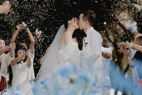 聚 悅 航 海 聚大海之情懷 悅人生之意境 聚 悅 航 海 聚大海之情懷 悅人生之意境