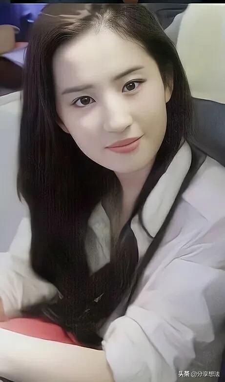 劉亦菲現代裝美圖桌布