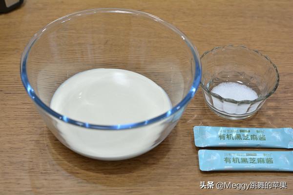 天使蛋糕卷，外皮白如雪，奶油餡口感像冰淇淋，這餡你肯定沒吃過