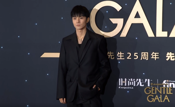 時尚先生紅毯女星搶鏡：有人穿成火龍果，還有人髮型撞款潘長江