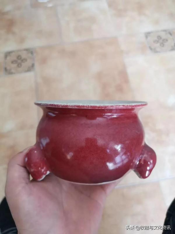 清代祭紅釉三足爐鑑賞