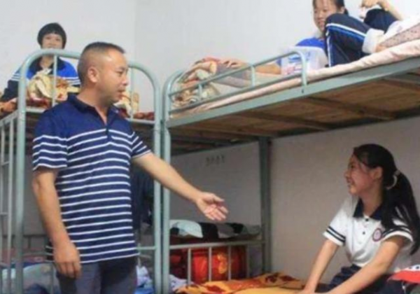 河南一大學寢室試行“男女混住”，校方給出解釋，學生家長難接受