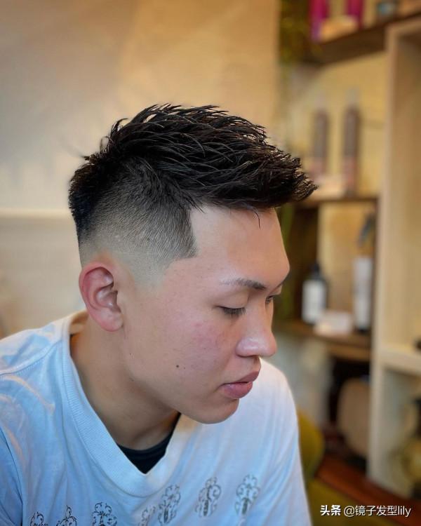 男士髮型剪剪燙燙，就是不一樣，沒想到這麼帥