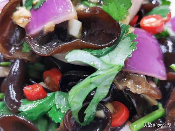 飯店的洋蔥拌木耳是怎麼做出來的，告訴你步驟和技巧，收藏好哦