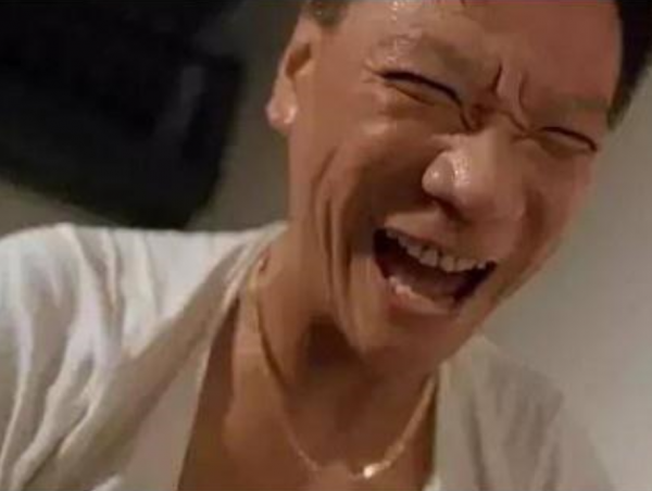 惡人之首何家駒:捧紅周潤發,3天輸光千萬家產,死後無人送終 惡人之首何家駒:捧紅周潤發,3天輸光千萬家產,死後無人送終