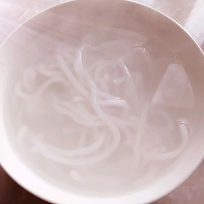 #暖冬醬在手，嗨吃部隊鍋#韓式辣醬炒土豆粉，味道超讚