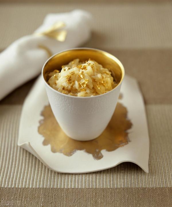 有錢人為什麼喜歡在食物上撒金箔，難道是會變得更好吃嗎？