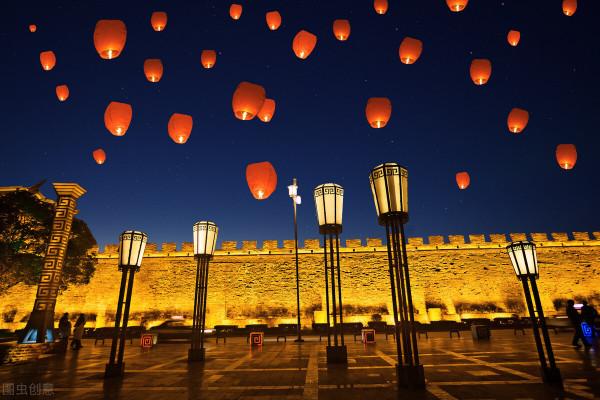 古言鎮妖塔裡的故事1:玉蘭花落 古言鎮妖塔裡的故事1:玉蘭花落