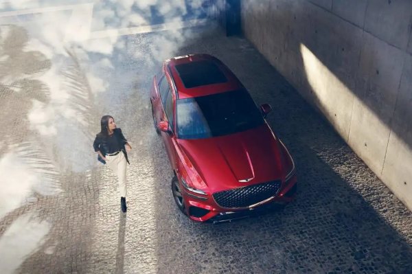 質感不輸BBA,但GV70入華能賣得好嗎? 質感不輸BBA,但GV70入華能賣得好嗎?