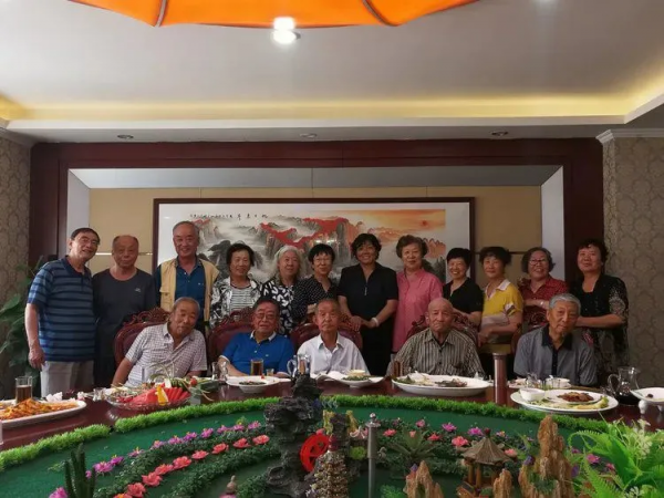 難忘賀蘭山軍馬場女青年牧馬班的如歌歲月