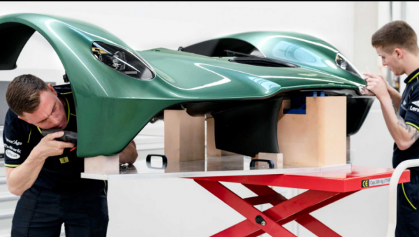 阿斯頓馬丁Valkyrie搭配6.5升V12混動系統 輸出功率高達1140馬力 阿斯頓馬丁Valkyrie搭配6.5升V12混動系統 輸出功率高達1140馬力