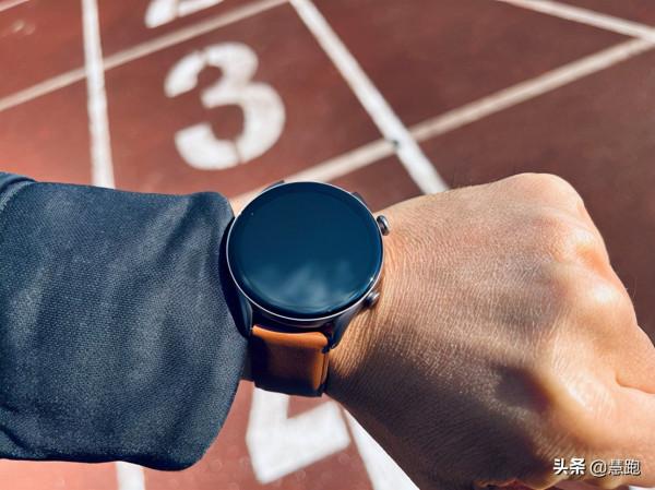 如何選擇一款適合跑者的高性價比手錶？